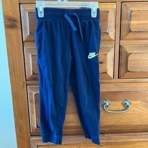 Nike navy blue sweatpants for girls, size 5/6 NWOT